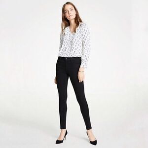 𝅺nwt Ann Taylor the Skinny jeans black 2 Tall jeans